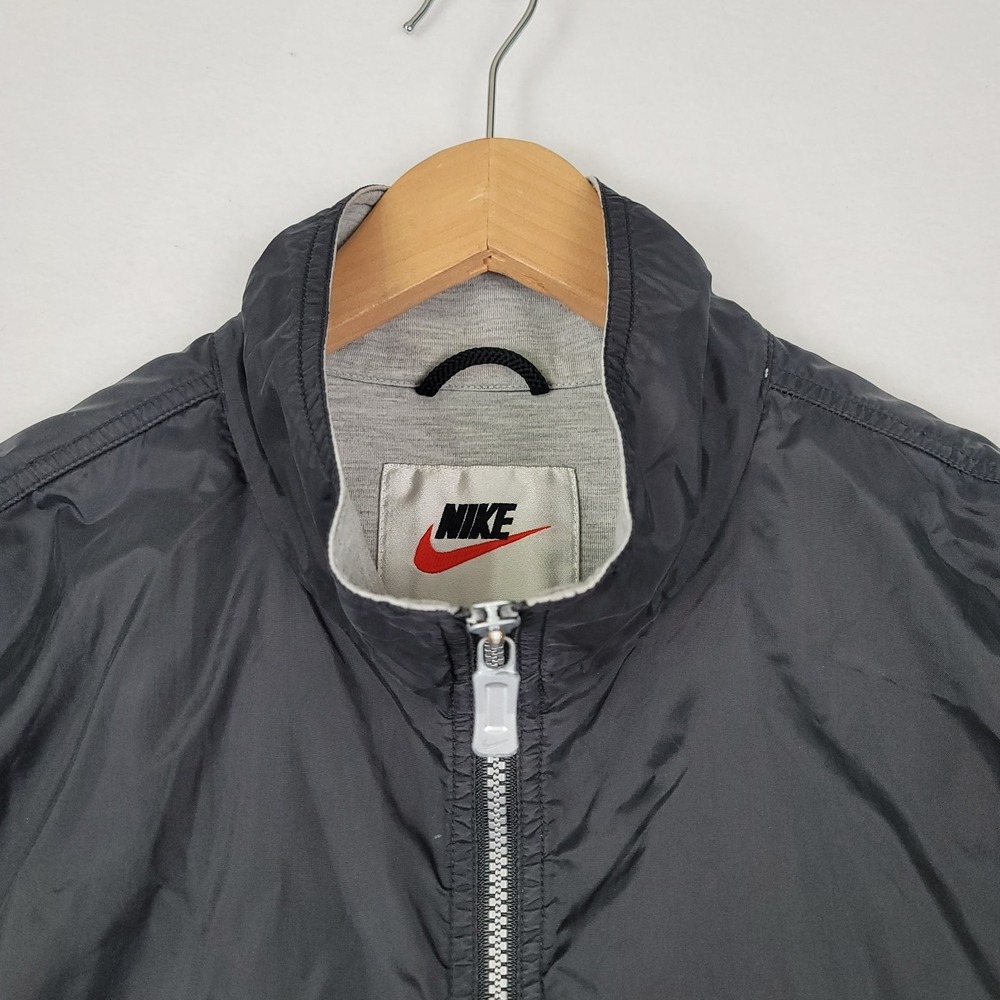 NIKE BLACK FULL ZIP WINDBREAKER LIGHTWEIGHT ATHLETIC JACKET MEN'S LARGE SWOOSH - Picture 2 of 16